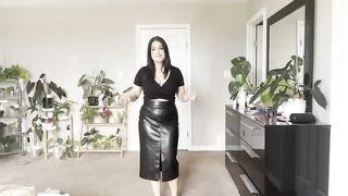 GirlOnTop880 - Give Your First Time to Mommy