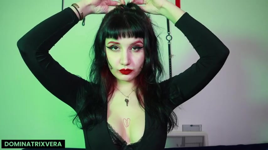 Dominatrix Vera - Hairy Mommy Roleplay JOI