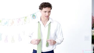 Savanah Storm - Easters The Start Of Breeding Season - S6:E6