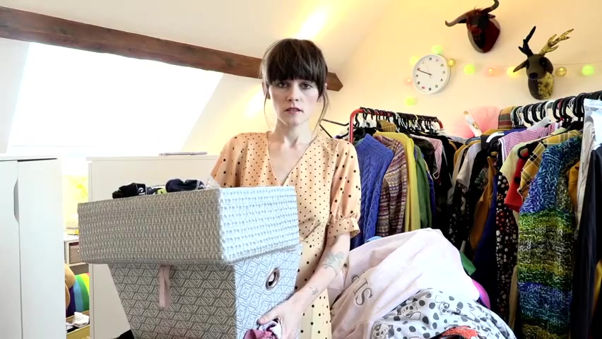 Sydney Harwin - Fuck Mommy On Moving Day