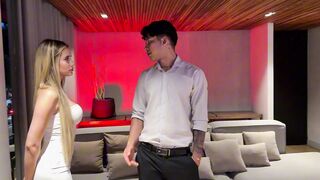 The guy who showed me the apartment left my pussy full of cum! - Ambar Prada